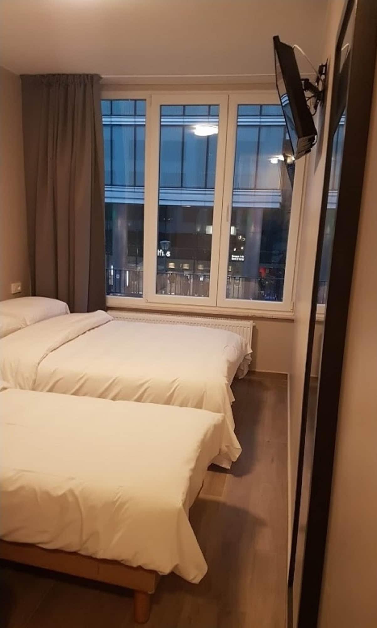 Center Hotel 2*