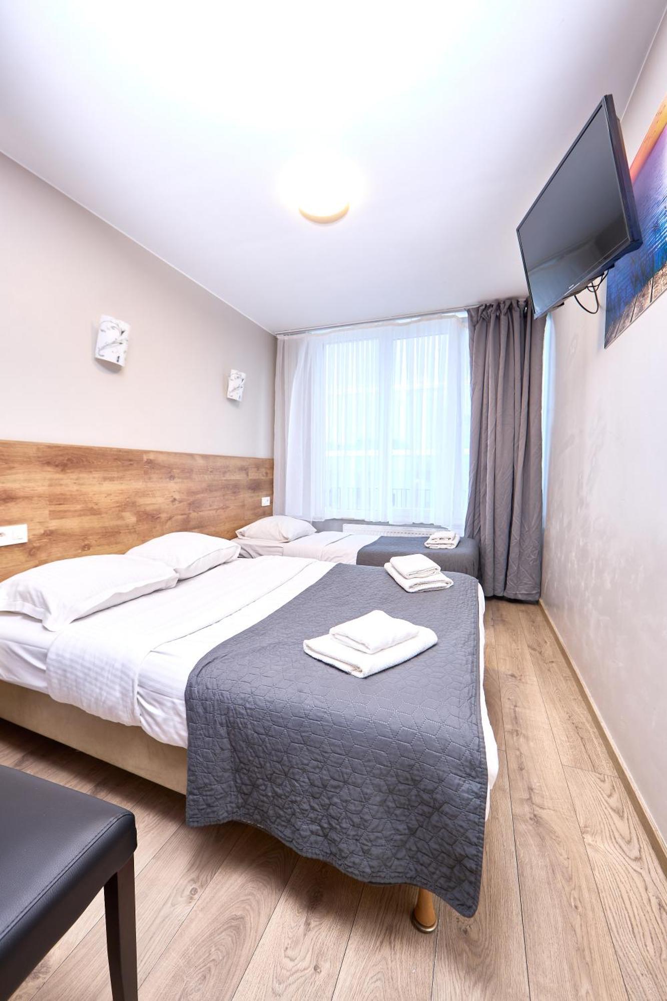 Center Hotel 2*